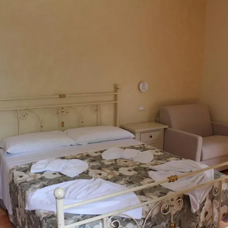 Κατάλυμα σε φάρμα Il Vecchio Carrubo