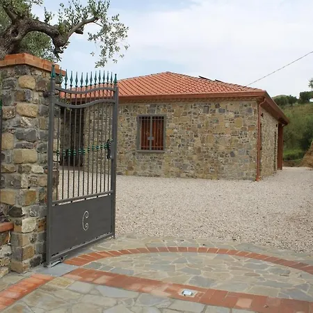 Il Vecchio Carrubo Agroturismo Castellammare di Velia
