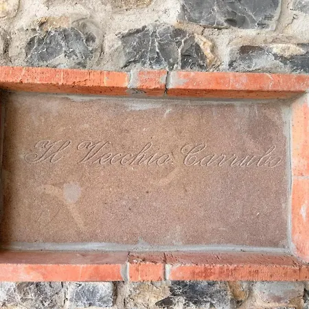 Il Vecchio Carrubo Κατάλυμα σε φάρμα